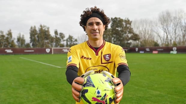 Memo Ochoa Italia